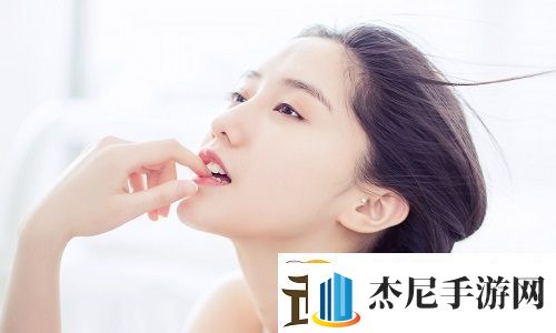 夫妻两人看B站伤感电视剧